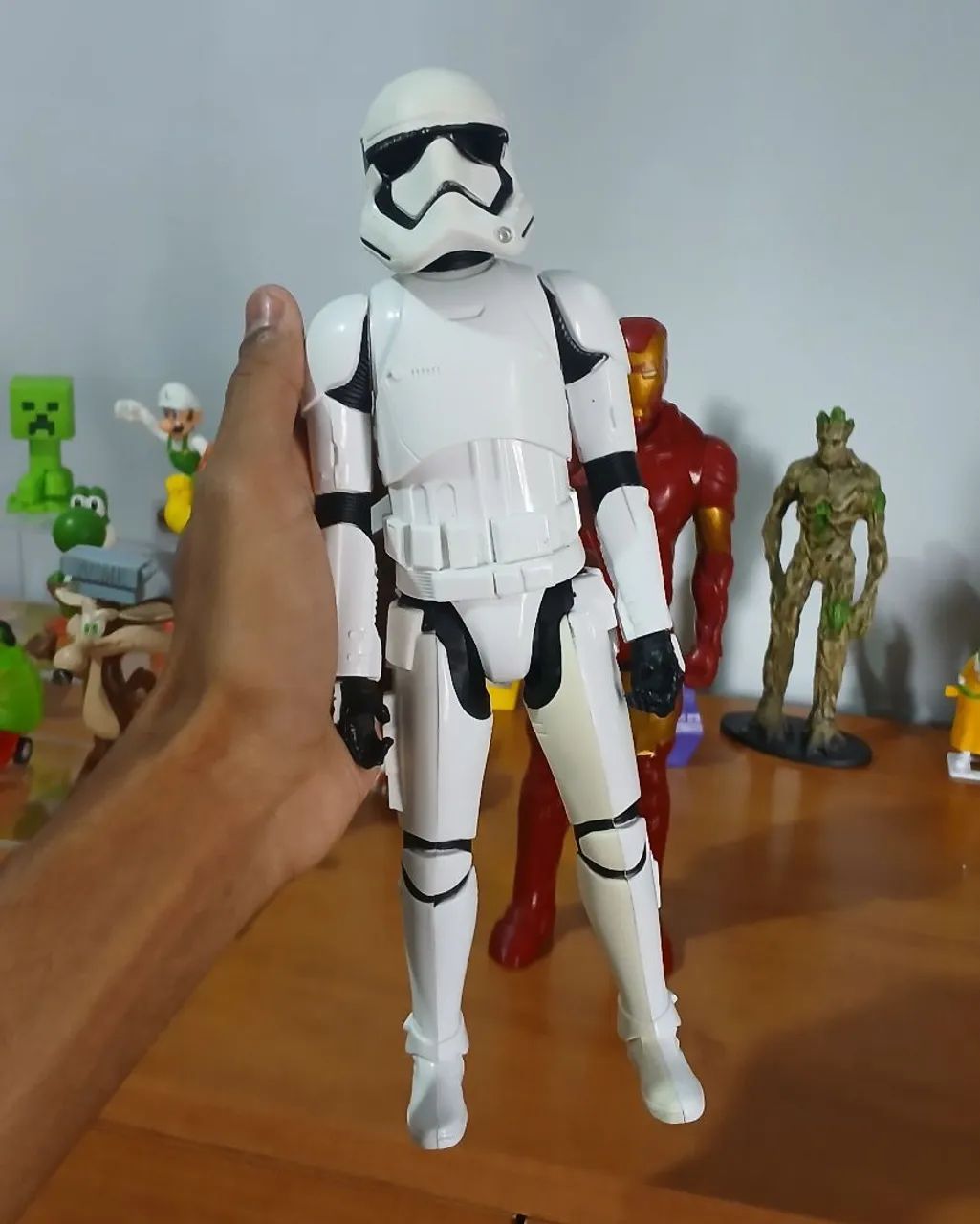 Bonecos Homem de Ferro + Stormtrooper Hasbro - Foto 4
