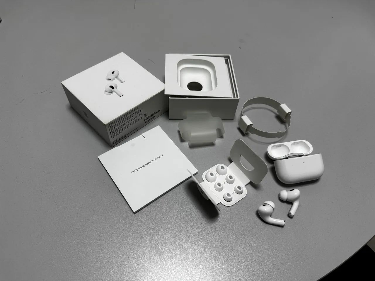 AirPodsPRO2個セット AirPods Pro 2 | USB-C | Magsafe | ORIGINAL | NOVÍSSIMO - Fones de