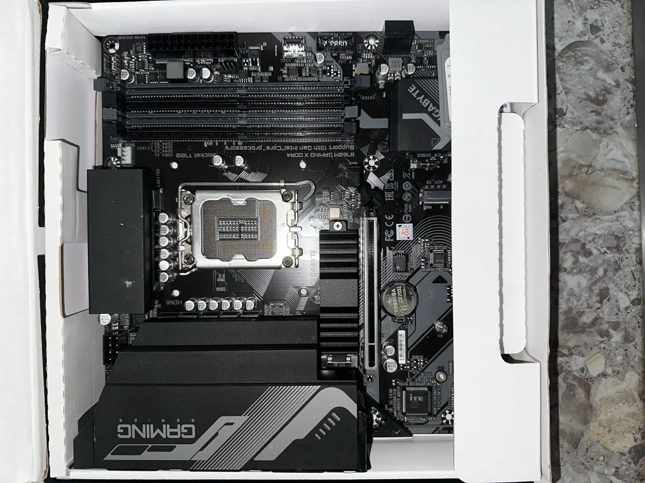 Placa mãe Gigabyte  - Foto 4