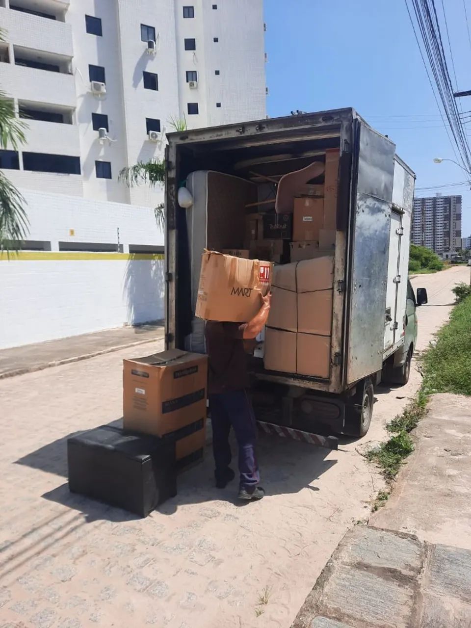 Frete mudança caminhão baú  - Foto 2