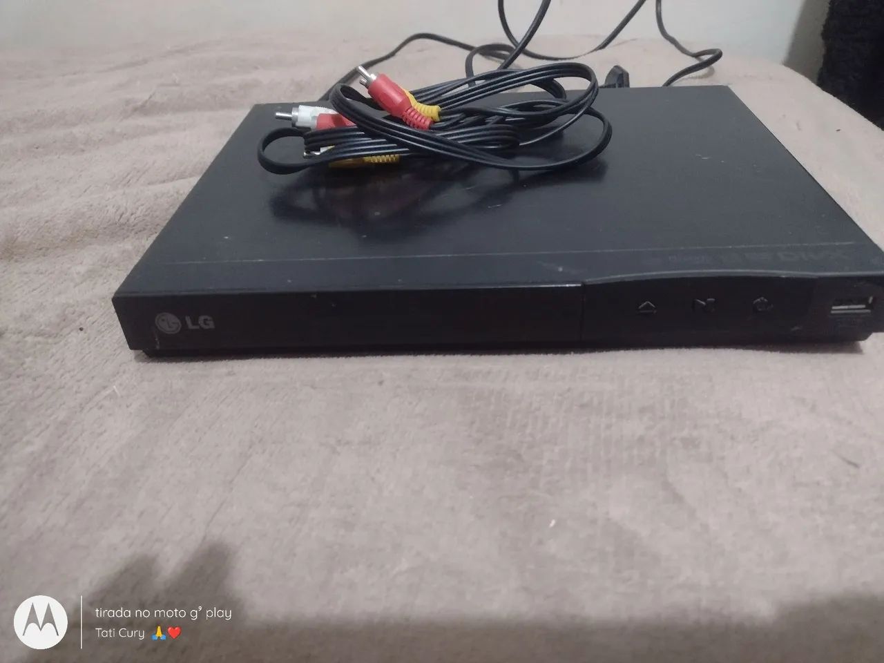 Vendo DVD LG com cabos funcionando está sem controle  - Foto 4