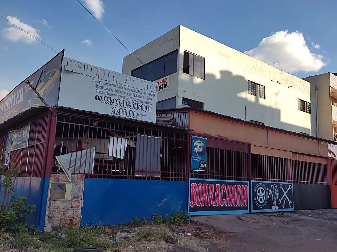 Vendo ou troco prédio comercial residencial ótima localização  - Foto 2
