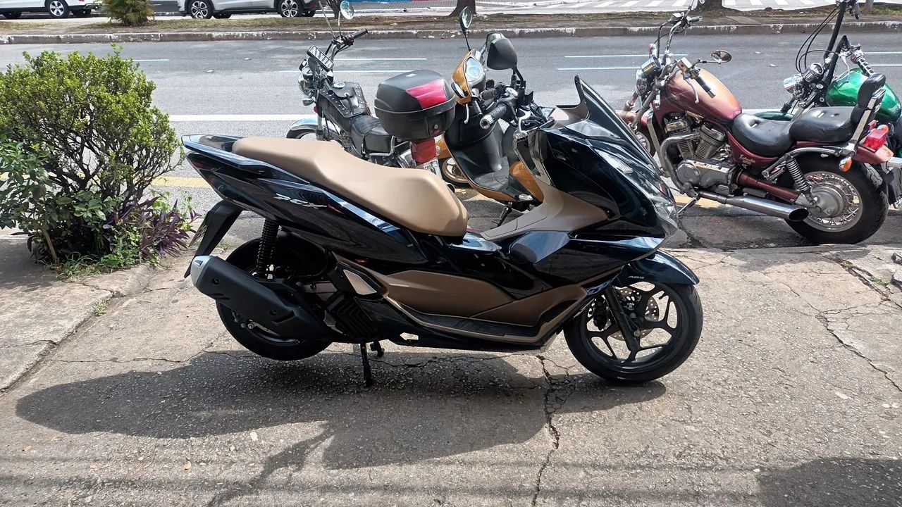 VENDO OU TROCO PCX DLX ABS - Foto 2