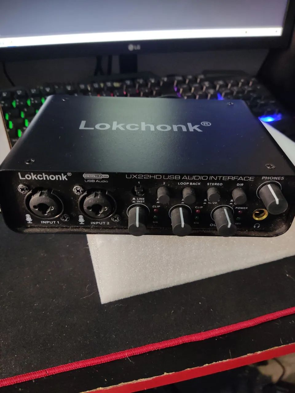 Interface de áudio Lokchonk UX22HD