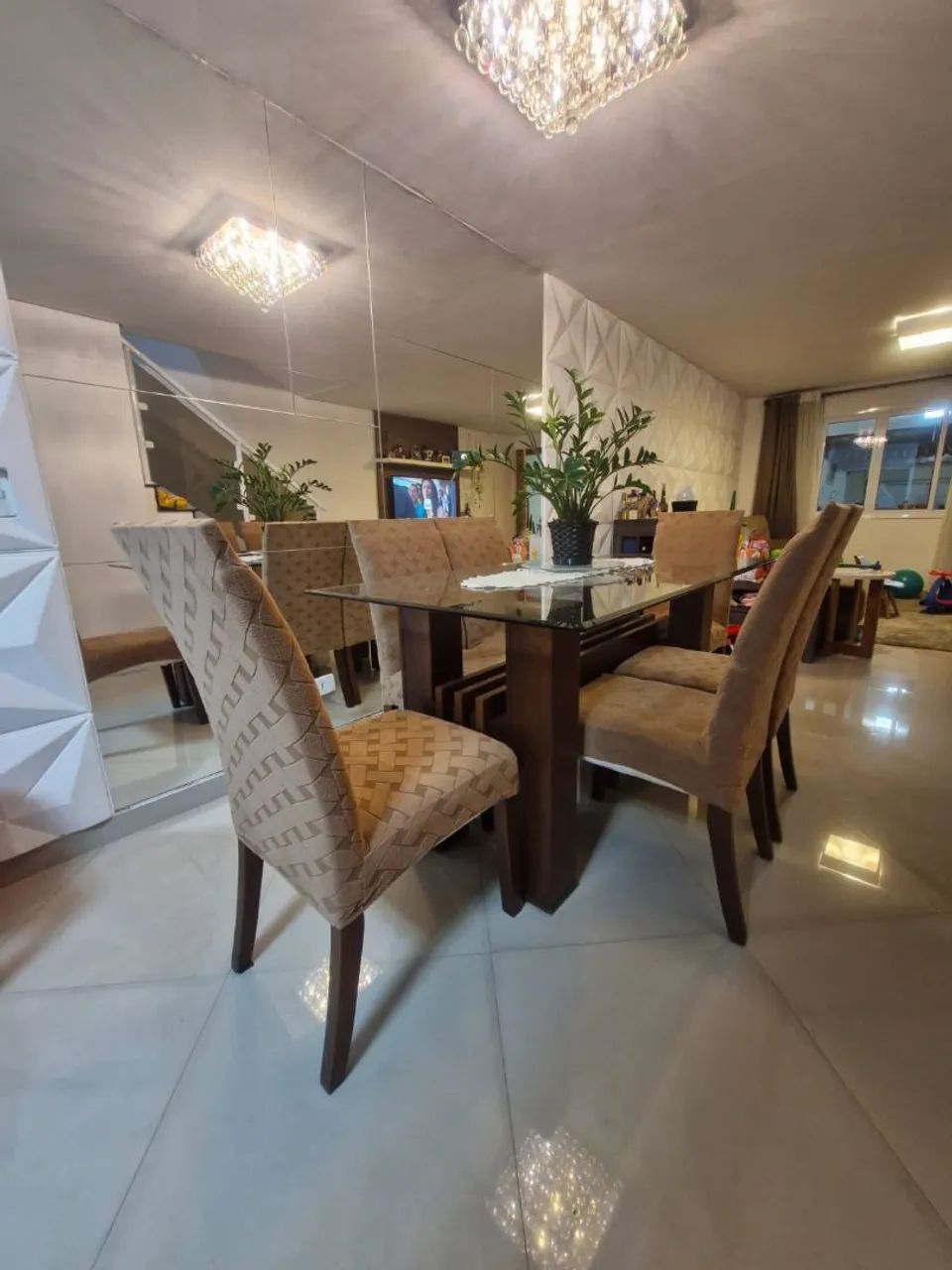 Mesa de jantar com 6 cadeiras - Foto 3