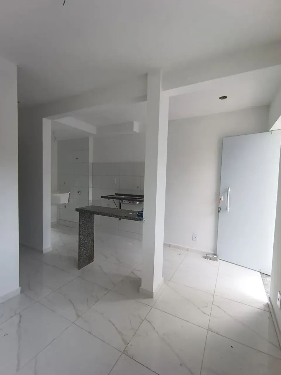 Apartamentos com 1 quarto e Garagem - Foto 3