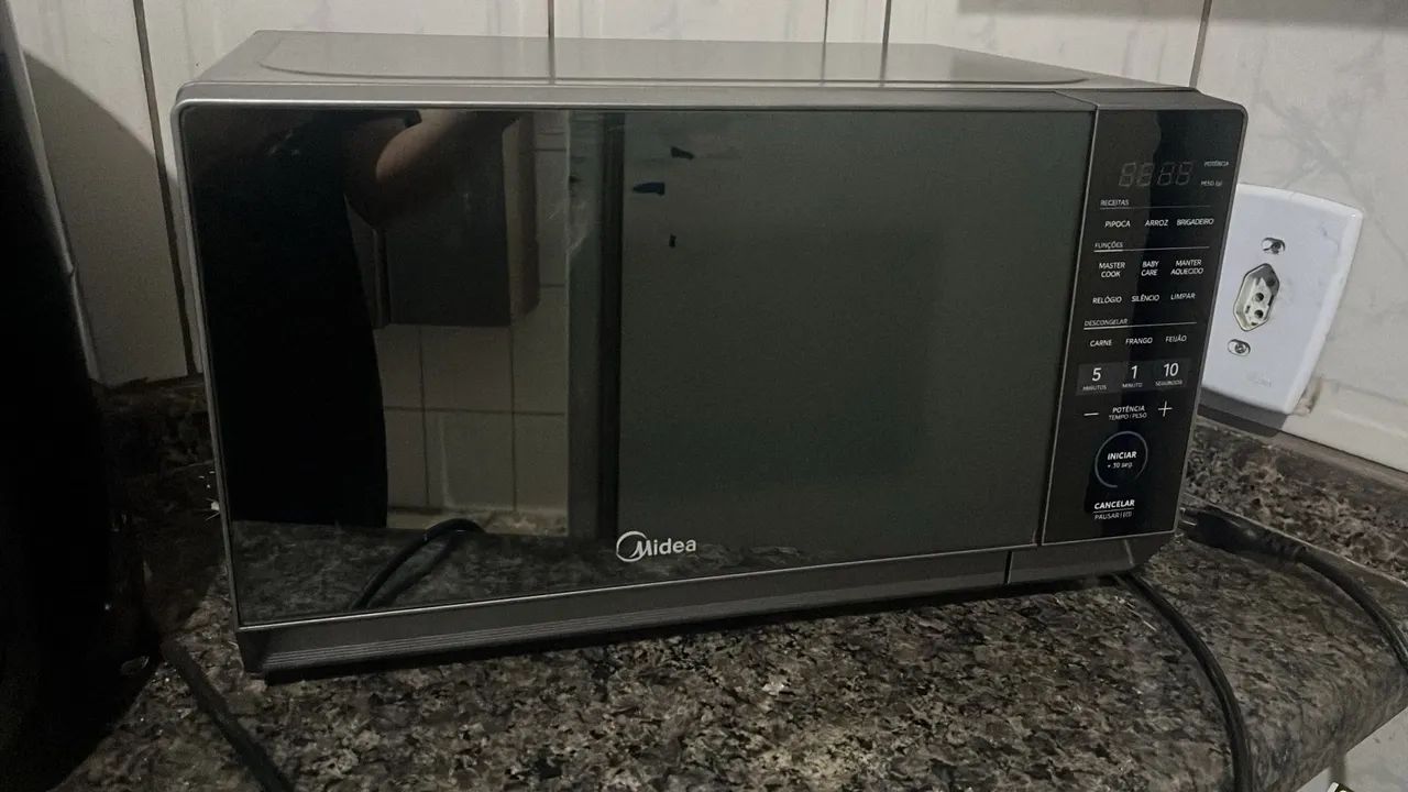 Microondas Midea espelhado - Foto 3
