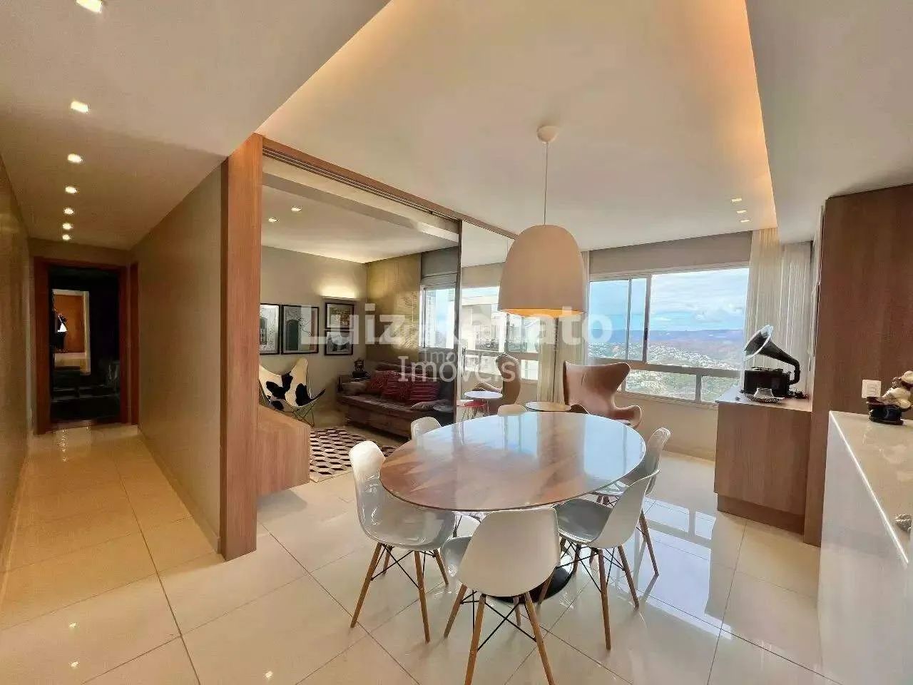 Apartamento com 1 Quartos para alugar Mobiliado no Vila da Serra