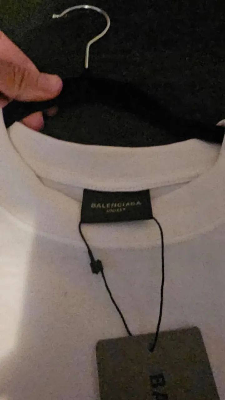 Camiseta balenciaga - Foto 3