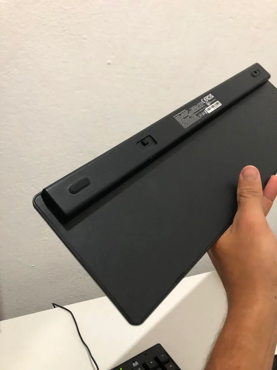 Teclado Bluetooth com Otima Costrução Usado - Foto 5