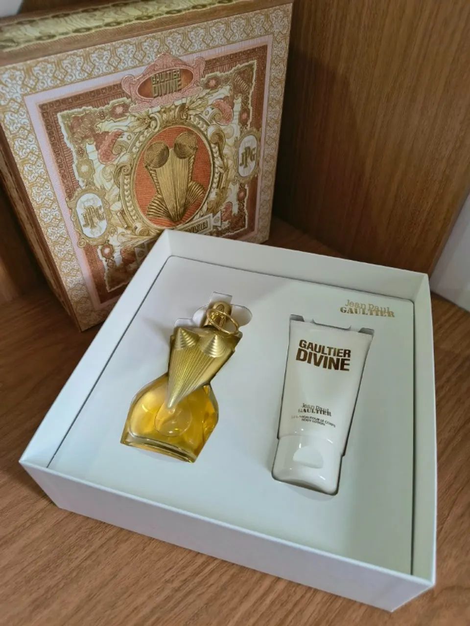 PERFUME - Foto 2