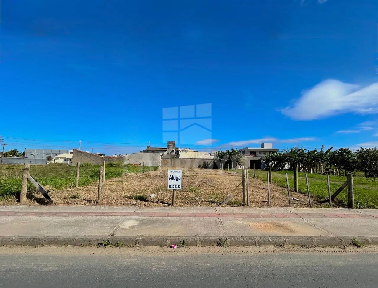 Terreno Comercial para aluguel pronto para construir