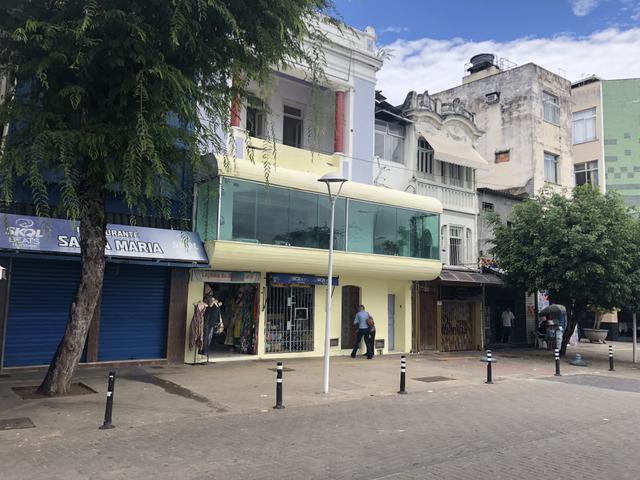 Porto da Barra ponto comercial com 200m, frente praia, Vende predio inteiro tambem - Foto 4