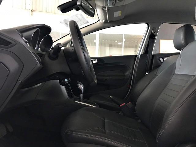 Ford Fiesta Titanium 1.6 . Prata. 2013/2014 - Foto 13