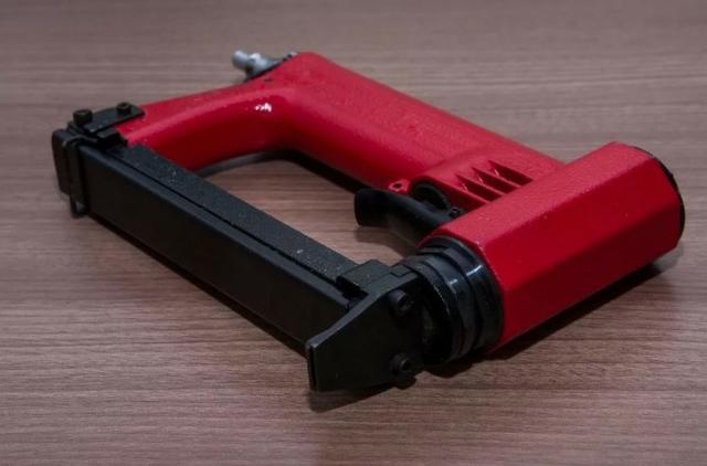 Kit Grampeador 80w Tg + Pinador/grampeador - Seminovos - Foto 2