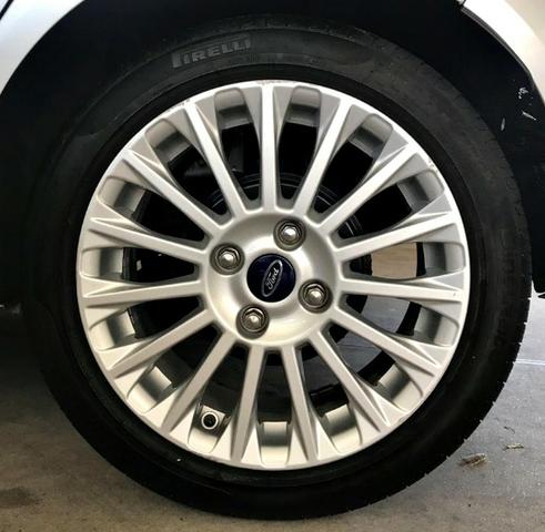 Ford Fiesta Titanium 1.6 . Prata. 2013/2014 - Foto 5