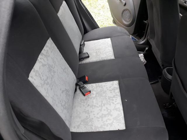 Ford Fiesta Sedan - Foto 7