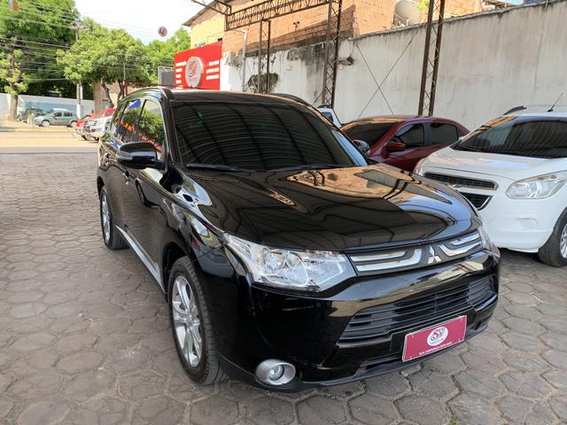 Outlander 2015 AT na SA Veículos!
