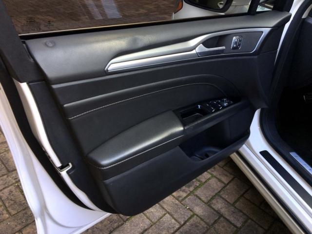FORD FUSION TITANIUM 2.0 GTDI ECO. FWD AUT. - Foto 10