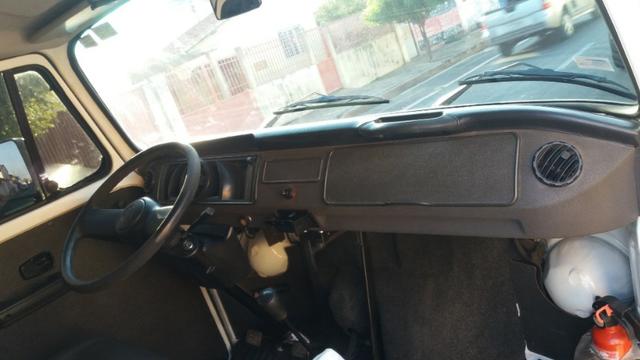 Vendo Kombi semi-novo 2013/2014 - Foto 5