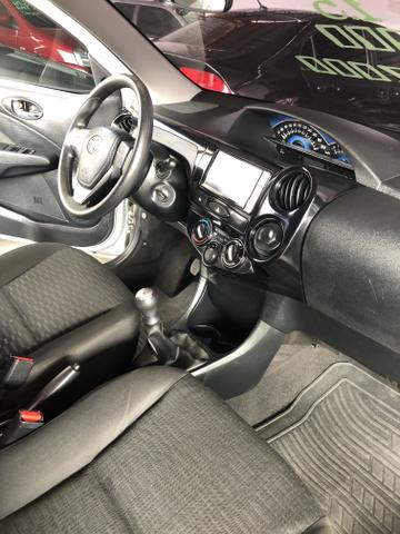 Etios X Sedan 1.5 2015/2016 - Foto 5