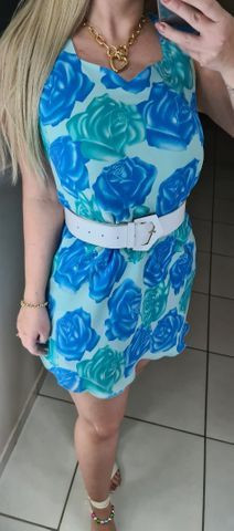 Vestido em crepe forrado com estampa com rosas azuis, belissimo! Tam M - Foto 2