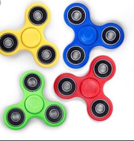 Spinners de várias cores e modelos