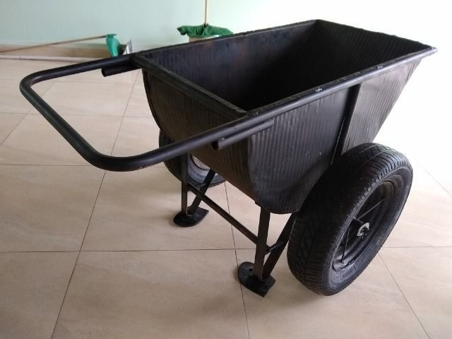 Girica carrinho mão Jirica 2 rodas, ótimo estado, favor ler anuncio