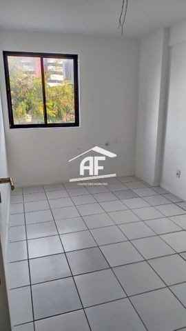 Apartamento na Jatiúca - Edifício Villa do Conde - ligue e confira - Foto 9