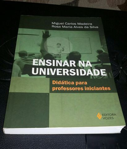 Livro Ensinar na Universidade - Foto 2