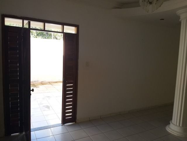Vende-se uma excelente casa no bairro Nova Betania - Foto 4
