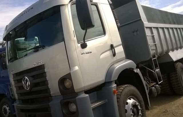 CAMINHÃO TRAÇADO