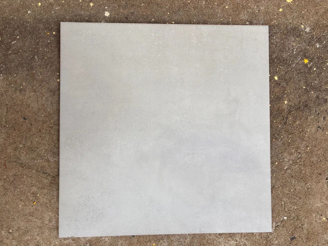 Piso cerâmico Eliane 45x45 C