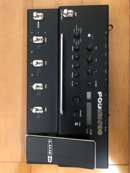 Pedaleira Line6 Pod Hd300 super nova