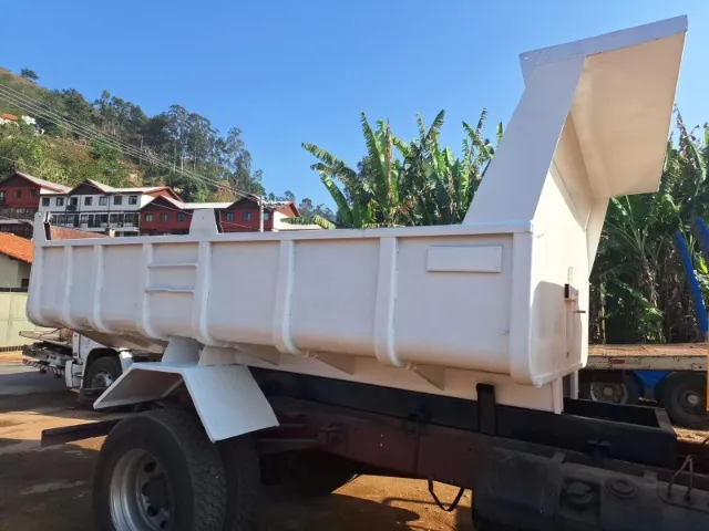 Caçamba para caminhao toco
