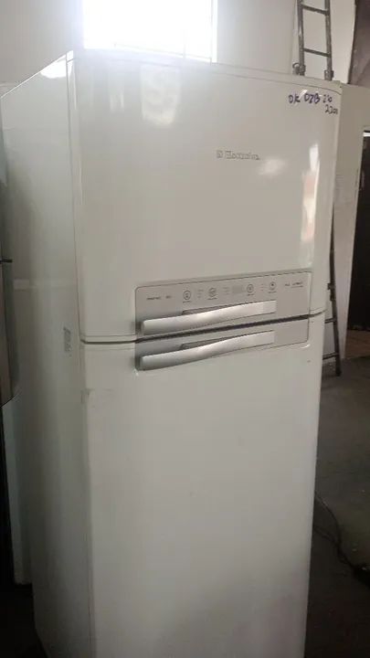 REFRIGERADOR ELECTROLUX DF47 220V - Foto 2