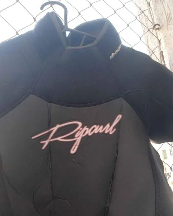 Prancha de surf   *  ROUPA  NEUPRENE   2,2