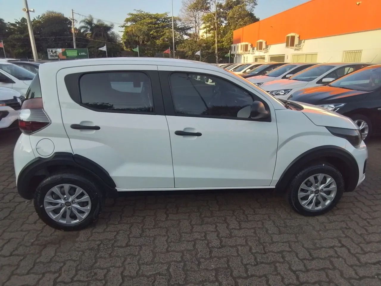 Fiat Mobi 2024 1.0 evo flex like. manual - Foto 7