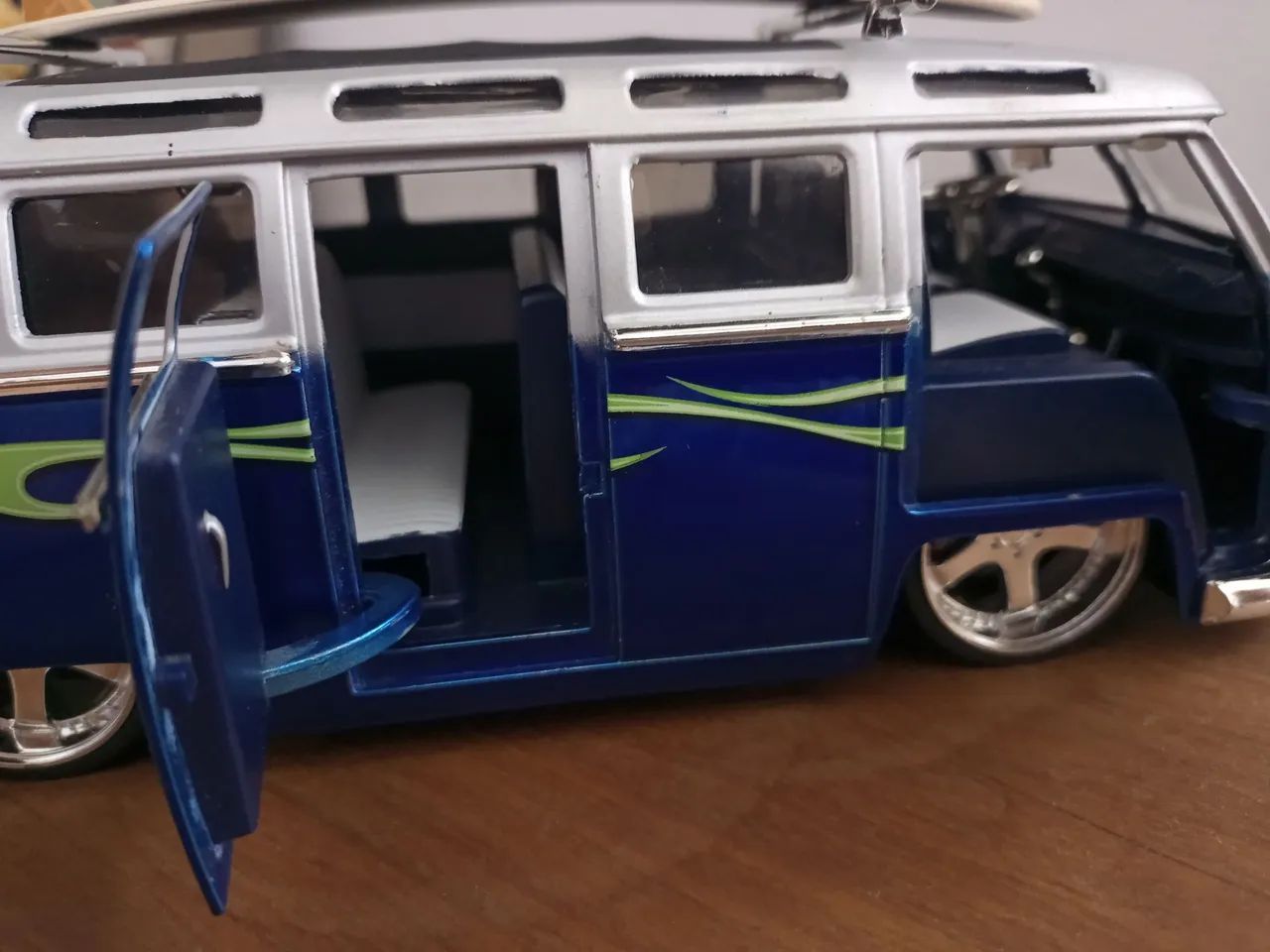 miniatura jada 1/24 Vw kombi  - Foto 3