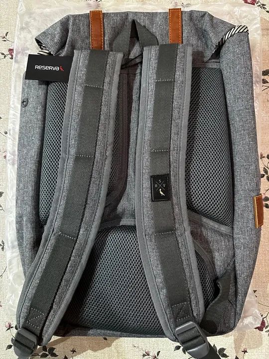 Torra fim de ano - Mochilas Reserva estilosas Novas originais - Foto 4