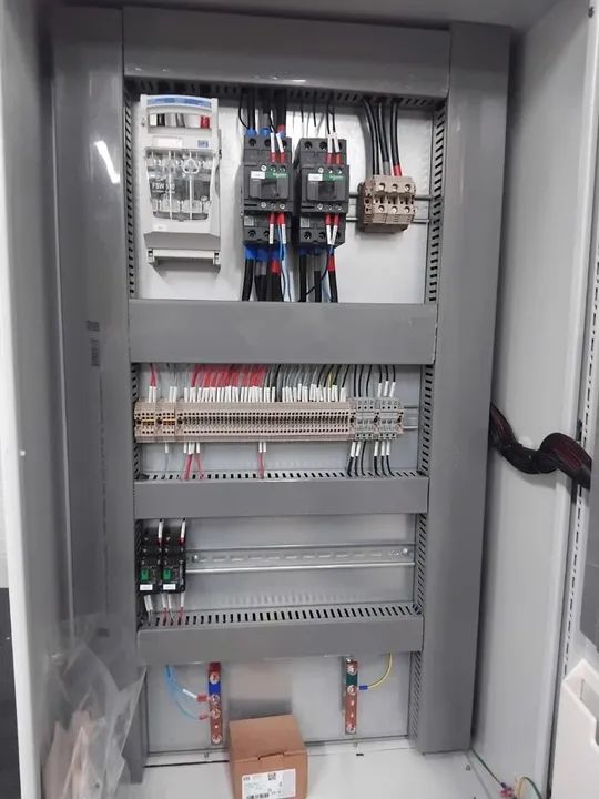 Eletricista, residencial e comercial 