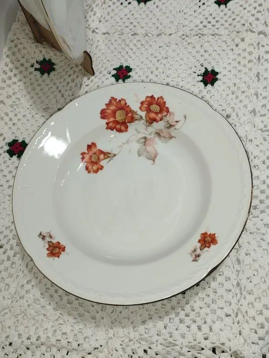 6 Pratos fundos porcelana Tchecoslováquia  - Foto 2