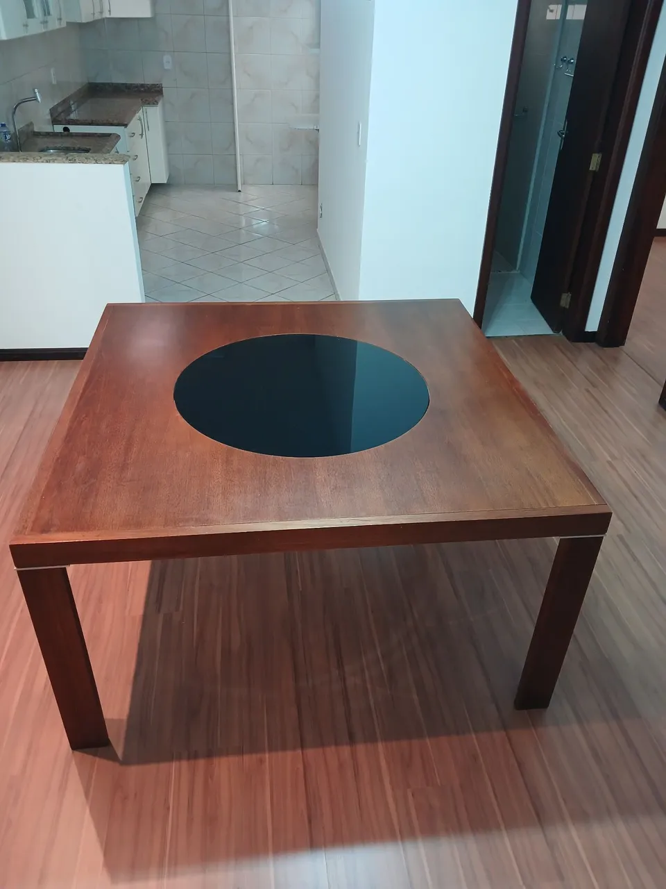 Mesa de jantar Quadrada com centro giratório em Vidro