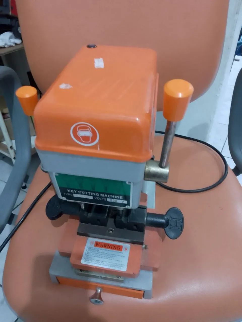 Máquina de cortar chaves profissional - Foto 3