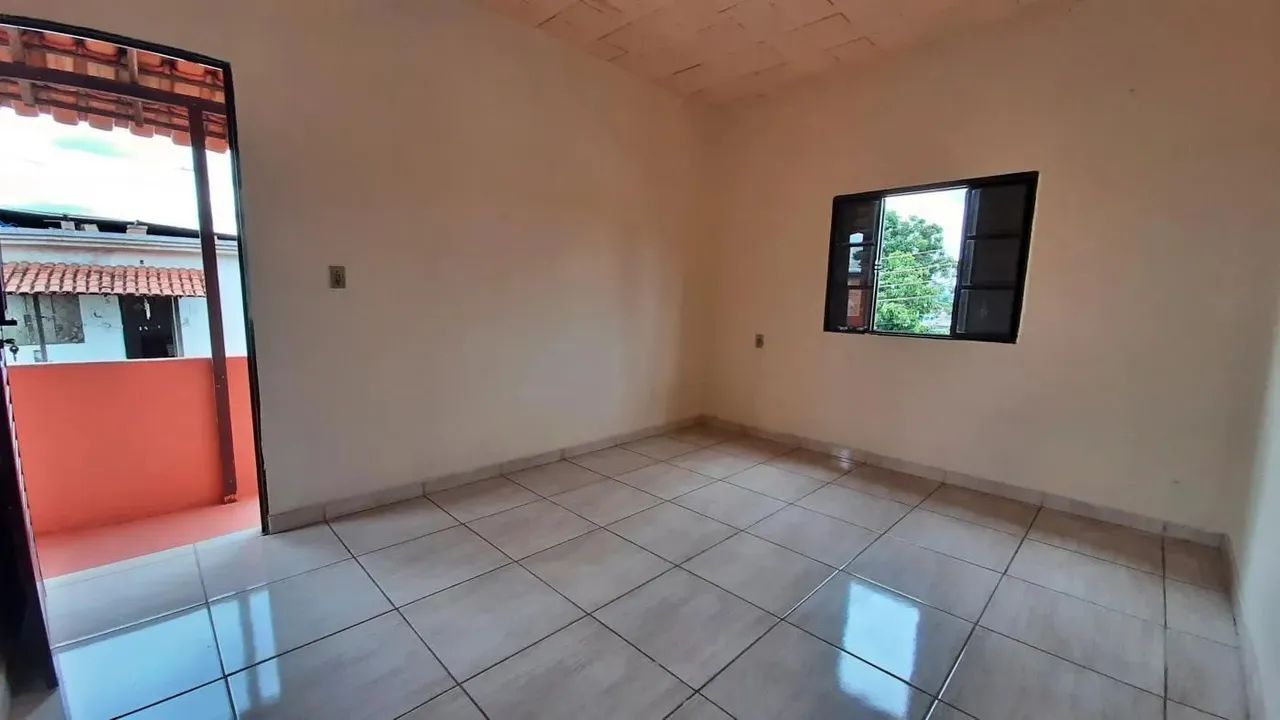 Casa para Locação em Betim, Santa Inês, 2 dormitórios, 1 banheiro, 4 vagas