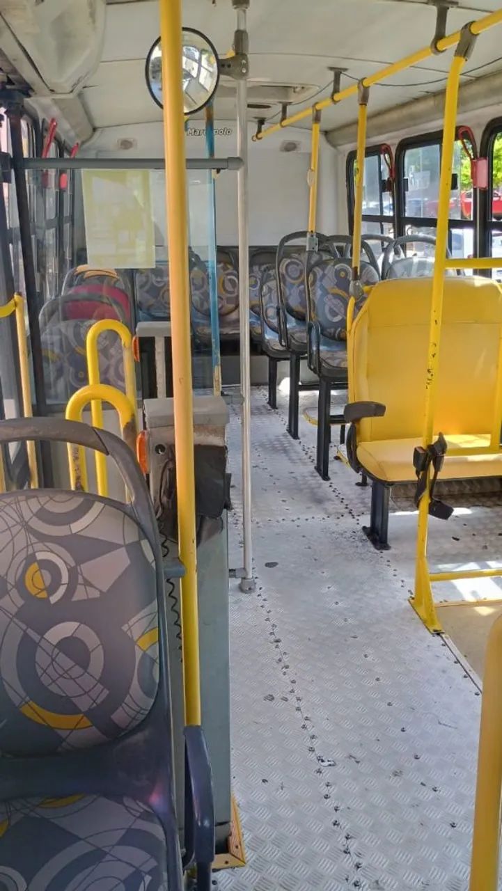 Vende-se  Micro-Ônibus Urbano Sênior 2010 - Foto 6