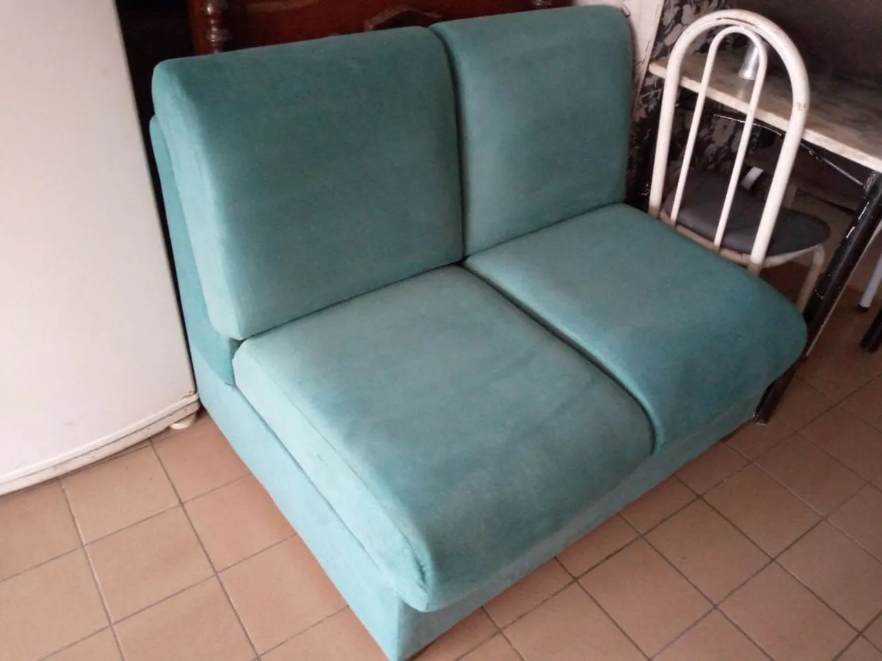 Sofá de 2 lugares em ótimo estado