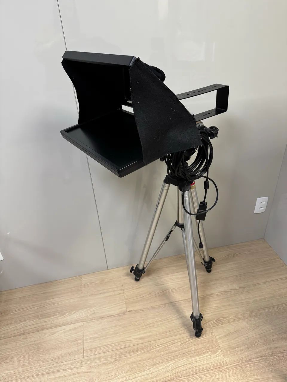 Teleprompter Hemon Profissional Completo + Monitor LG 29 Pol. + Tripé - Foto 2