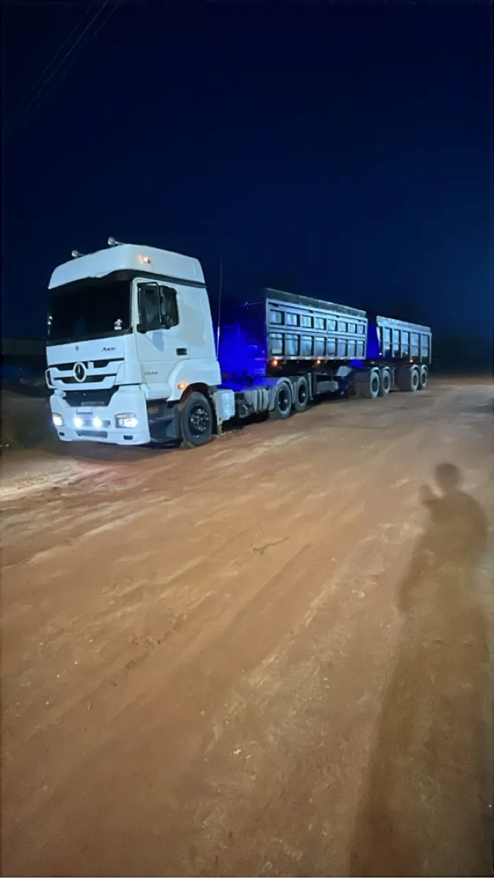 Caminhão Mercedes-Benz Caçamba - Oportunidade!