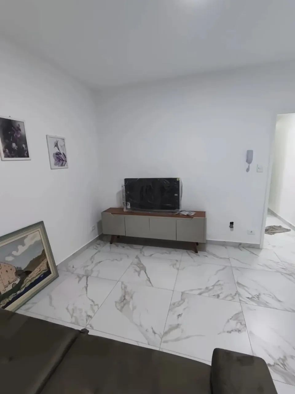 Quarto, Sala, Cozinha e área de serviço- IMOBILIADO com eletrodomésticos e móveis